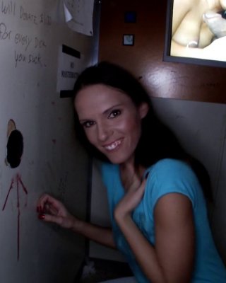 Jennifer dark benutzt ein schmutziges Glory Hole
 #74259303