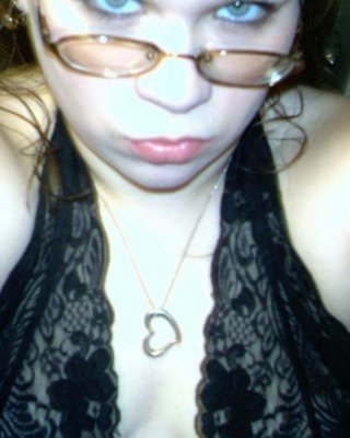 Bilder von einem Amateur mollig camwhoring babe
 #71718045