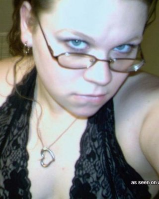 Bilder von einem Amateur mollig camwhoring babe
 #71718052
