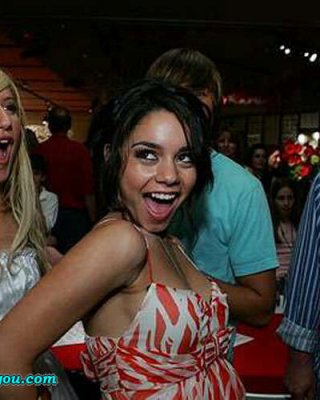 Vanessa Hudgens Show Tits And Hairy Pussy On Private Pictures