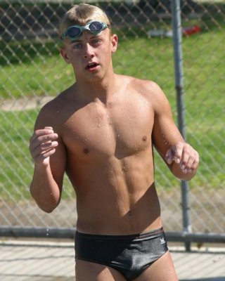 Hunk Dudes With Nice Body Are Posing Topless At The Beach