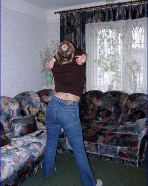 Blonde mollig immer nackt
 #73103065
