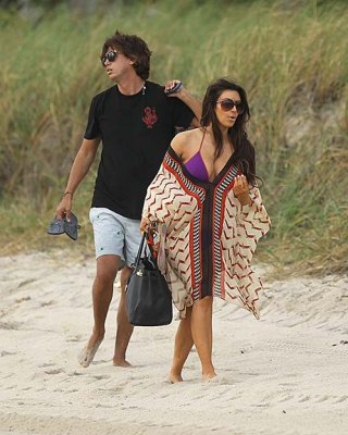 Kim Kardashian Exposing Huge Boobs And Sexy Ass In Bikini