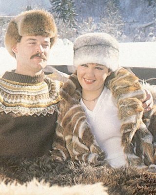 寒い雪の中でスチーム70年代のセックス
 #75078294