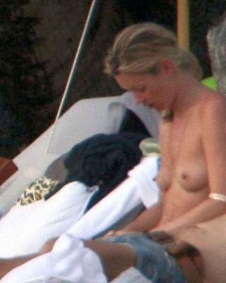 Kate Moss Leggy On Stage And Upskirt And Topless On Beach