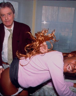 Schwarzes Mädchen caning und palm spanking von Ebenholz slaveslut
 #73311075