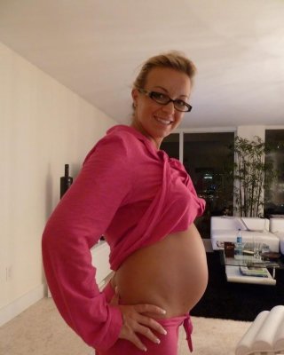 Amateur Preggo Girlfriends