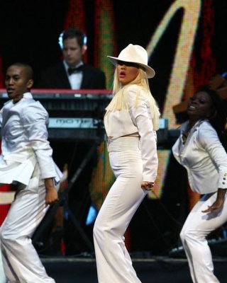 Christina aguilera zeigt ihre schönen großen Titten
 #75411064