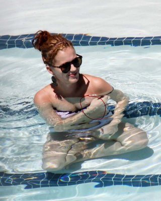 Katy Perry Exposing Fucking Huge Boobs And Sexy Ass In Bikini On Pool