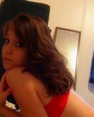 Sammlung von schönen selfpics von hübschen und sexy Amateur honeys
 #70300629
