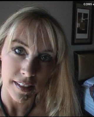 Wifey saugen Schwanz und mit Sperma gesprengt
 #74411852