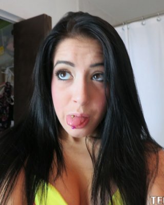 Allison banks macht selfies und wird gebohrt
 #70837766