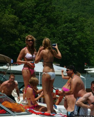Nebraska Studentinnen gehen wild auf Party Bucht
 #67459525
