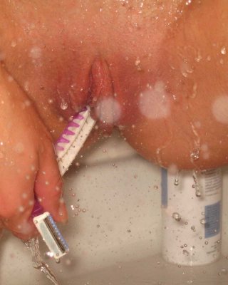 Julie Fucks A Razor In The Shower Very Daring Hope Everything Comes Out Alright 