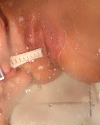 Julie Fucks A Razor In The Shower Very Daring Hope Everything Comes Out Alright 