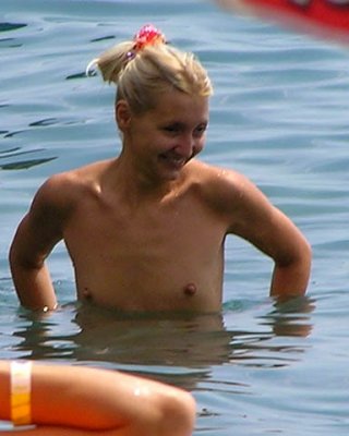 Unglaubliche FKK-Fotos
 #72306057