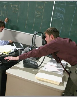 オフィスでお互いにファックする2人の若い男性
 #76977909