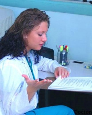 Dirty 18yr Krankenschwester Pussy geleckt und gebohrt von einem riesigen schwarzen Welle
 #75044454