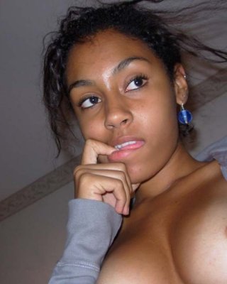 Mashhur qizlar yalangoch videolar