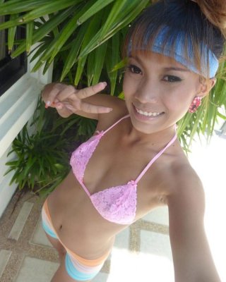 Thai hooker strips from her bikini to show her pussy #69772725