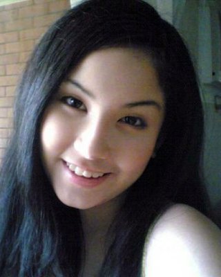 Asiatische coed geht voll nackt in Couch zeigt squeezable Titten
 #69908043