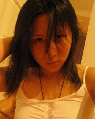 Asiatische coed geht voll nackt in Couch zeigt squeezable Titten
 #69908165