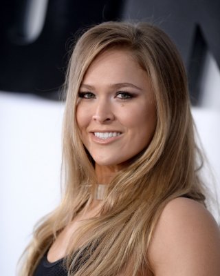 Furious 7 Porn - Ronda Rousey busty wearing tight black dress at the Furious 7 premiere in  Hollyw Porn Pictures, XXX Photos, Sex Images #3230702 - PICTOA