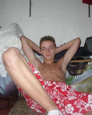 Teen Twink Posing Naked