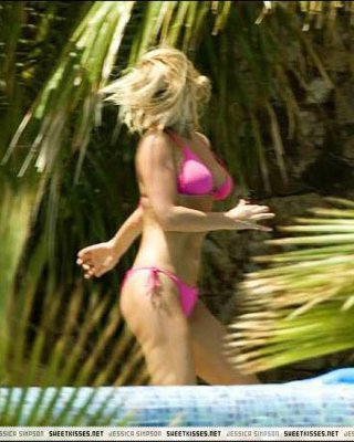 Jessica Simpson Exposing Sexy Body And Fucking Huge Boobs In Bikini