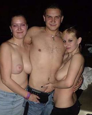 Crazy Wild Drunk Girls Flashing in Public Porn Pictures, XXX Photos, Sex  Images #3313439 - PICTOA