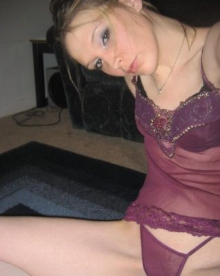 Zeige dich vor der Webcam &; finde neue Freunde
 #74847626
