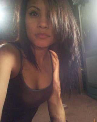 Gallery of a gorgeous amateur babe camwhoring at home #75699236