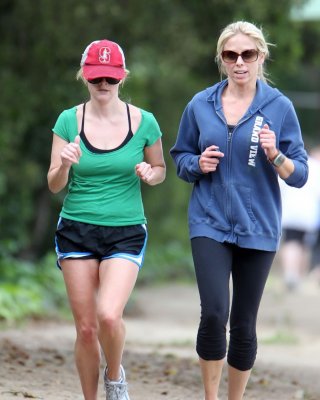 Reese Witherspoon Leggy In Shorts Jogging In Brentwood