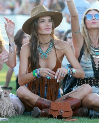 Alessandra Ambrosio Cleavy Showing Sideboob In Tiny Belly Top And Denim Shorts A