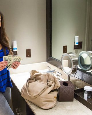 Ich habe Allie Haze in meinem Hotelzimmer für die nächste Stunde und shes nicht zu tun ein #72328036