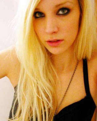 Bilder von camwhorenden hübschen Freundinnen
 #77067086
