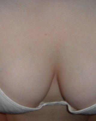 Sexy Strandbabes machen sich nackig
 #77058955