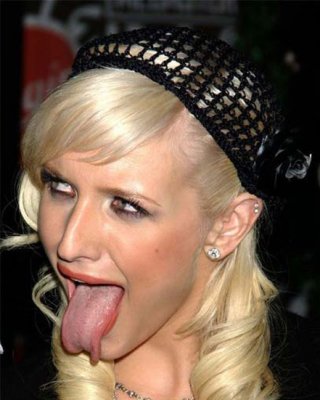 Ashlee Simpson Large Tongue And Pose In Bikini