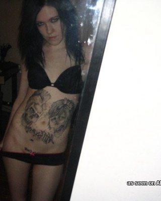 Alternative punk emo achtzehn jahr alt girlfriends
 #79417059