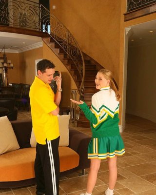 Süßer kleiner Rotschopf Cheerleader wird geknallt
 #75466870