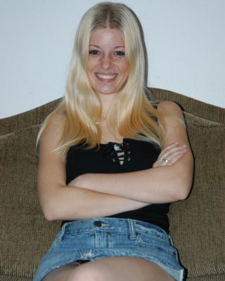 12 Bilder und 1 Film von Charlotte aus dem ersten Mal Auditions
 #67300579