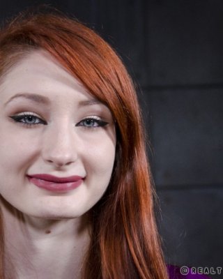 Die arme Violet Monroe hat etwas an sich, das schreit: "Tu mir weh!" Wir sind nicht die
 #71908777