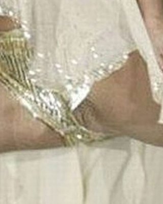 Шашты әйелдердің порнофотосуреттері