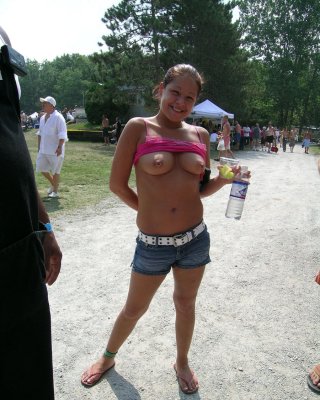 Drunken chicks flashing at public event #78914999