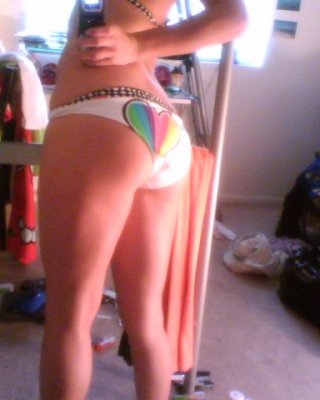 Photos of a slutty chick who likes to show her pussy #67891838