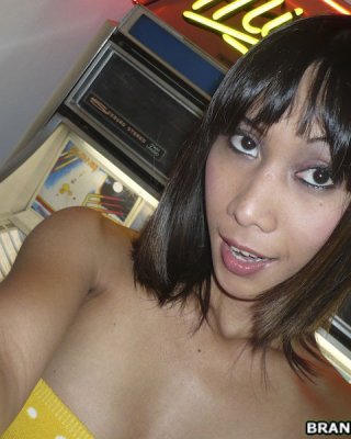 16 Bilder von zwei hotties, Brünette und Blondine, sie aßen ihre Pussys zu starten 
 #67818873