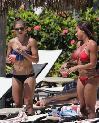 Alex Morgan And Sydney Leroux Showing Off Their Hot Bikini Bodies At The Beach I