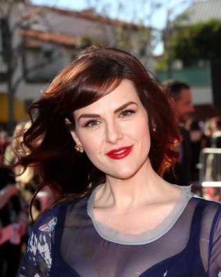 Sara Rue Showing Huge Cleavage At 'The LEGO Movie' Premiere In Westwood