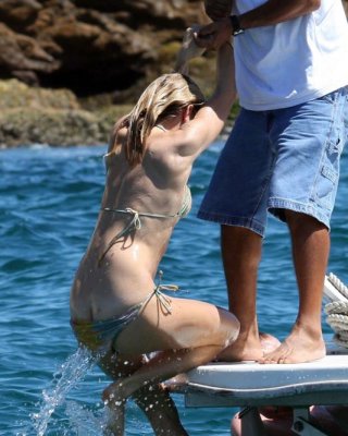 Sienna miller absolutely gorgeous naked breasts
 #75395237