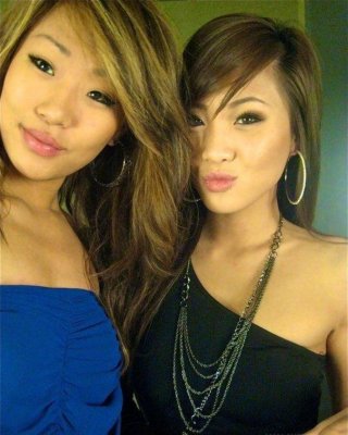 Sexy Amateur asiatische Babes posieren für die Cam
 #67587236